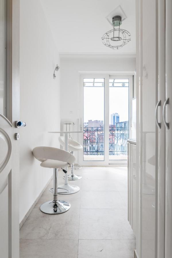 Vitosha Str 2Bd White & Blue Apt By Flat Mаnager Sofia Exteriör bild