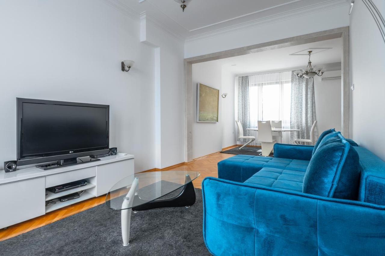 Vitosha Str 2Bd White & Blue Apt By Flat Mаnager Sofia Exteriör bild