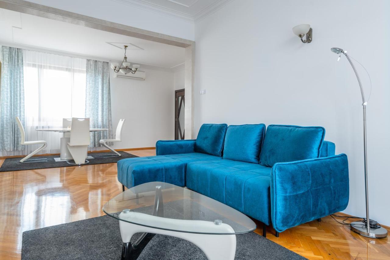 Vitosha Str 2Bd White & Blue Apt By Flat Mаnager Sofia Exteriör bild